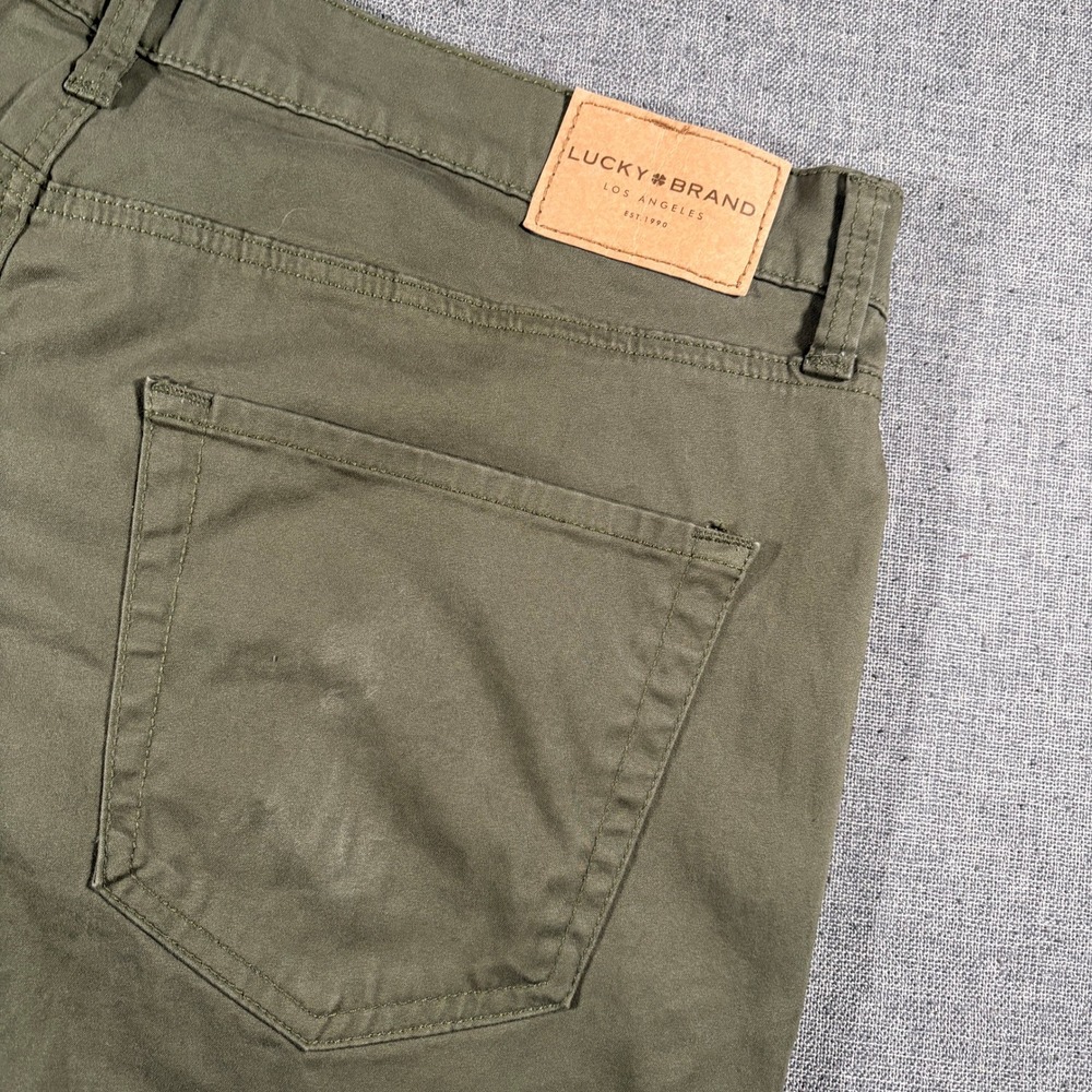 Lucky Brand 410 Athletic Slim Men 38x30 Olive Green Stretch Chino Pants